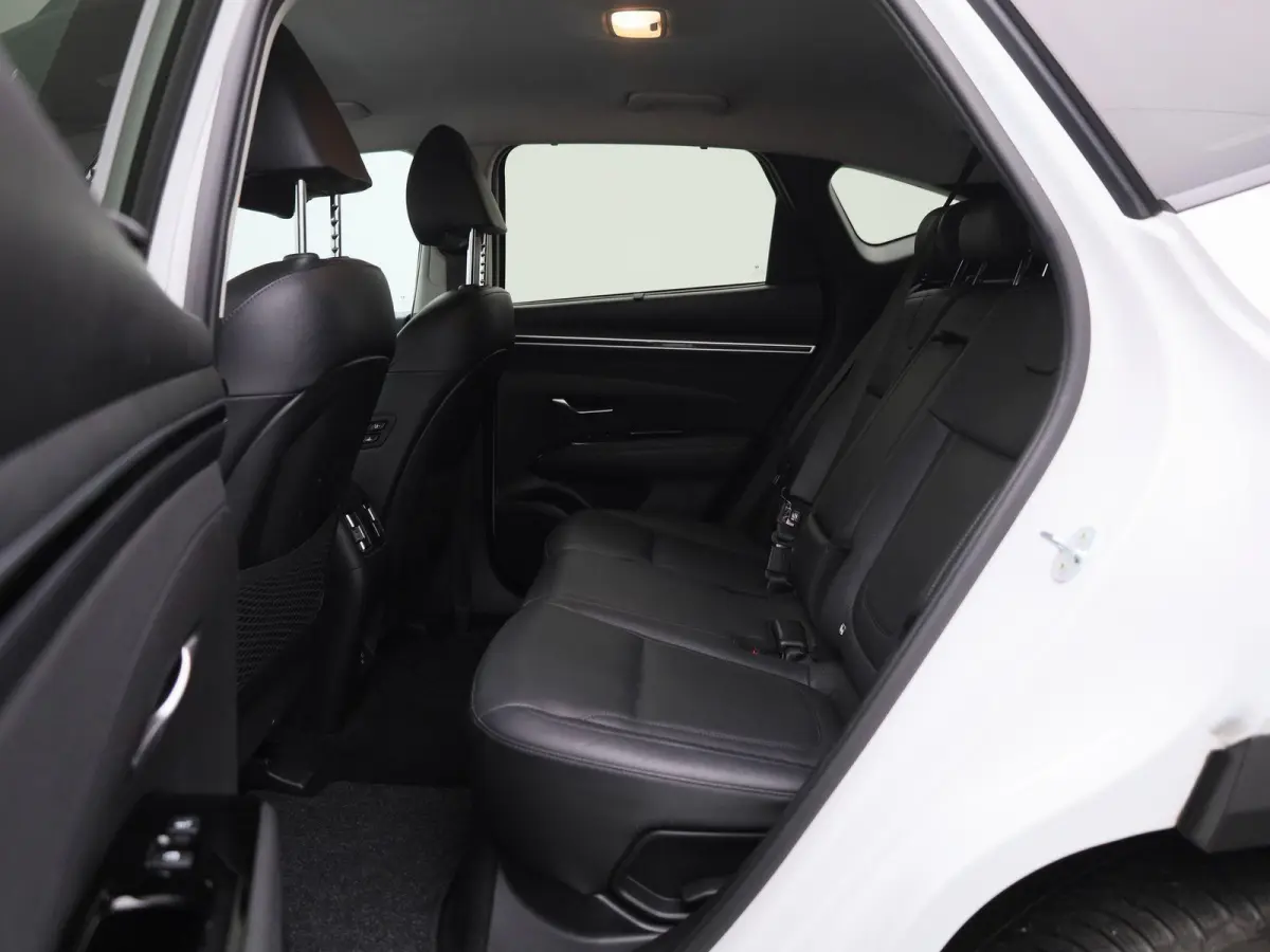 1.6 T-GDI PHEV Premium 4WD | LMV | Automaat| Navigatie | Leder | Stoel/Stuur verwarming | Stoel koeling | Virtual cockpit | Cruise control | Apple carplay | Climate control | Camera | Parkee
