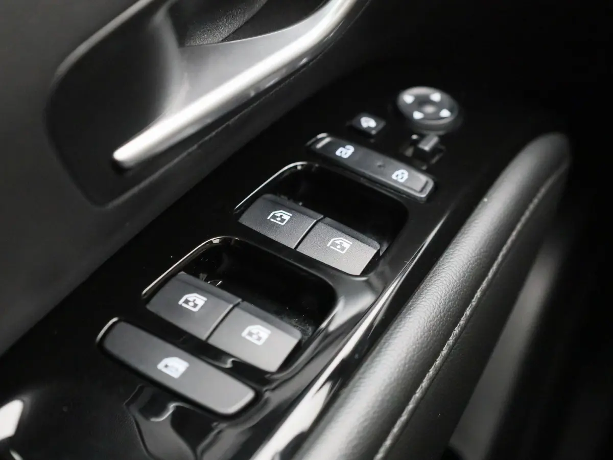 1.6 T-GDI PHEV Premium 4WD | LMV | Automaat| Navigatie | Leder | Stoel/Stuur verwarming | Stoel koeling | Virtual cockpit | Cruise control | Apple carplay | Climate control | Camera | Parkee