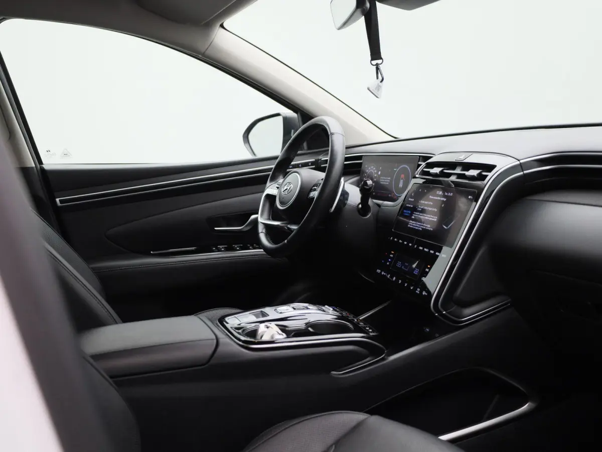 1.6 T-GDI PHEV Premium 4WD | LMV | Automaat| Navigatie | Leder | Stoel/Stuur verwarming | Stoel koeling | Virtual cockpit | Cruise control | Apple carplay | Climate control | Camera | Parkee