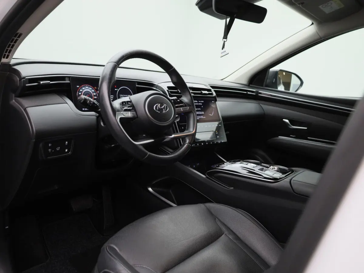 1.6 T-GDI PHEV Premium 4WD | LMV | Automaat| Navigatie | Leder | Stoel/Stuur verwarming | Stoel koeling | Virtual cockpit | Cruise control | Apple carplay | Climate control | Camera | Parkee