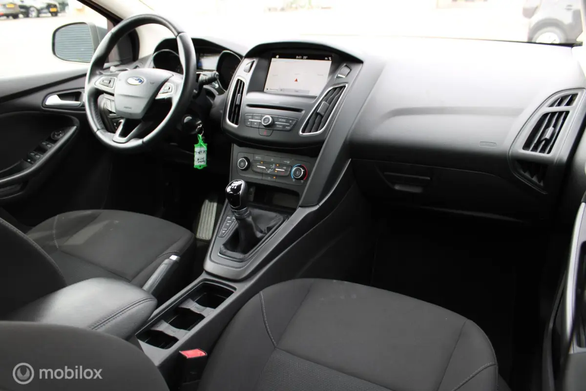 1.0 EcoBoost Trend Edition, Stoel-stuurverwarming, Cruise, Clima, Navi, App connect, Pdc voor + achter