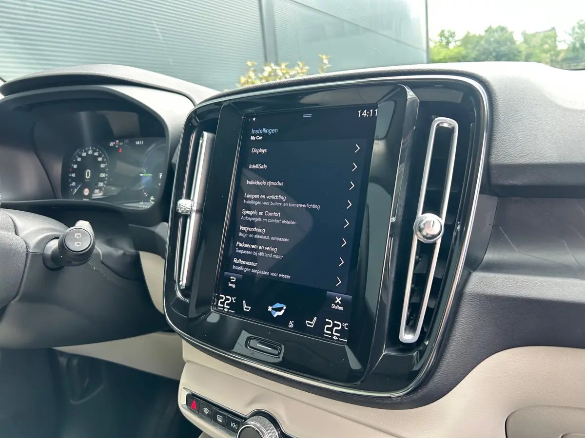 1.5 T4 Plug-in hybrid Plus Dark | Harman/Kardon | Camera | Memory | Cruise Control | Stoel & stuurverwarming | Blond leder |