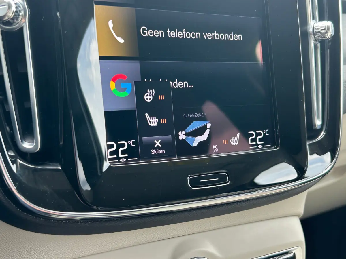 1.5 T4 Plug-in hybrid Plus Dark | Harman/Kardon | Camera | Memory | Cruise Control | Stoel & stuurverwarming | Blond leder |