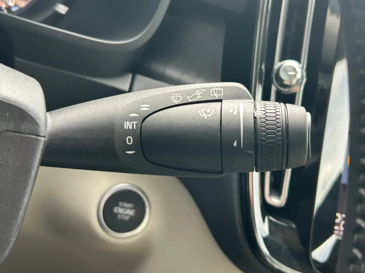 1.5 T4 Plug-in hybrid Plus Dark | Harman/Kardon | Camera | Memory | Cruise Control | Stoel & stuurverwarming | Blond leder |