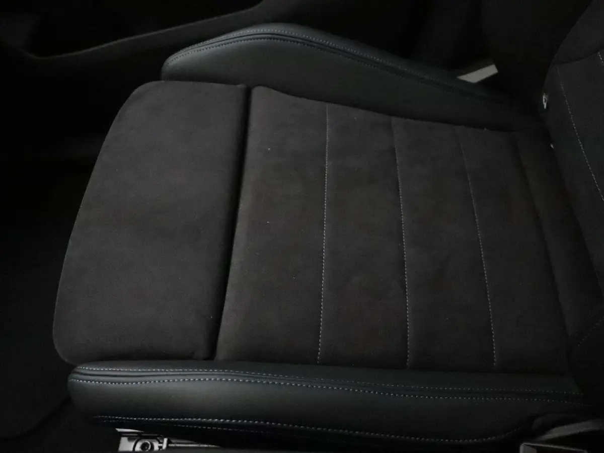 eDrive20 M Sport Edition | M Sportpakket Pro | SoH 100% | Premium Pack | Comfort Pack | Stuurwielrand Verwarmd | Trekhaak | Panoramadak | Harman Kardon | 20''
