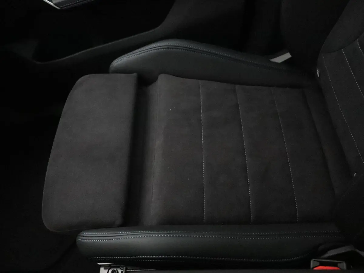 eDrive20 M Sport Edition | M Sportpakket Pro | SoH 100% | Premium Pack | Comfort Pack | Stuurwielrand Verwarmd | Trekhaak | Panoramadak | Harman Kardon | 20''