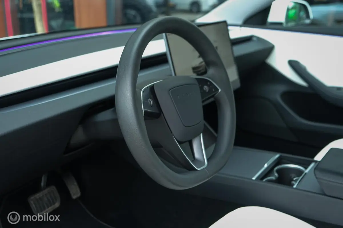 Premium Long Range AWD 78 kWh Highland | Premium Interieur | 96% SOH | Full Self Driving comp. 4 | Stoelkoeling en verwarming | 360 camera | Stuurwielverw.