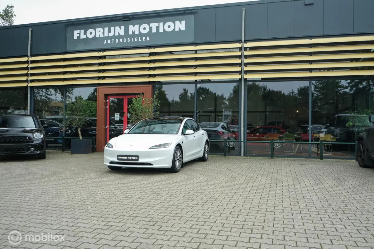 Premium Long Range AWD 78 kWh Highland | Premium Interieur | 96% SOH | Full Self Driving comp. 4 | Stoelkoeling en verwarming | 360 camera | Stuurwielverw.