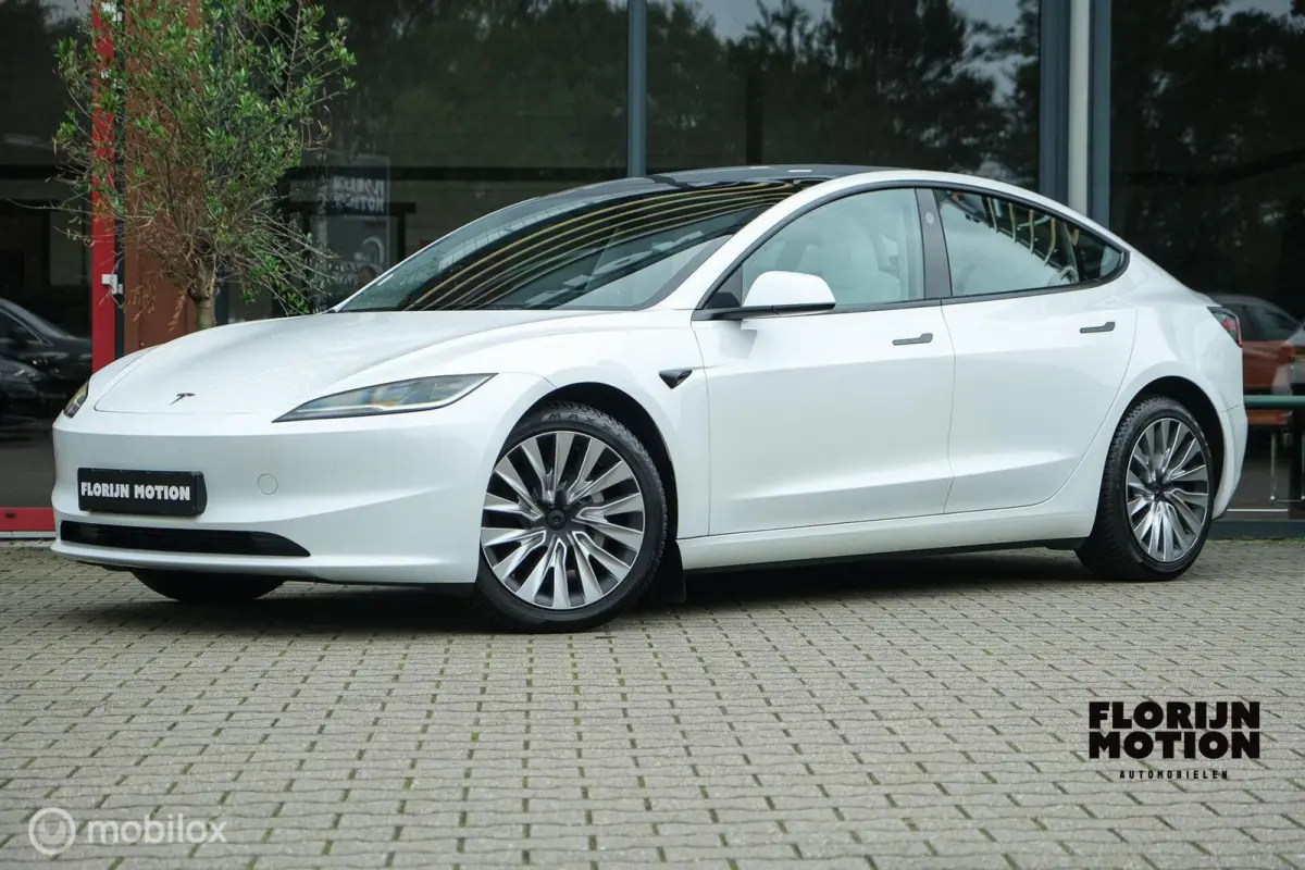 Premium Long Range AWD 78 kWh Highland | Premium Interieur | 96% SOH | Full Self Driving comp. 4 | Stoelkoeling en verwarming | 360 camera | Stuurwielverw.