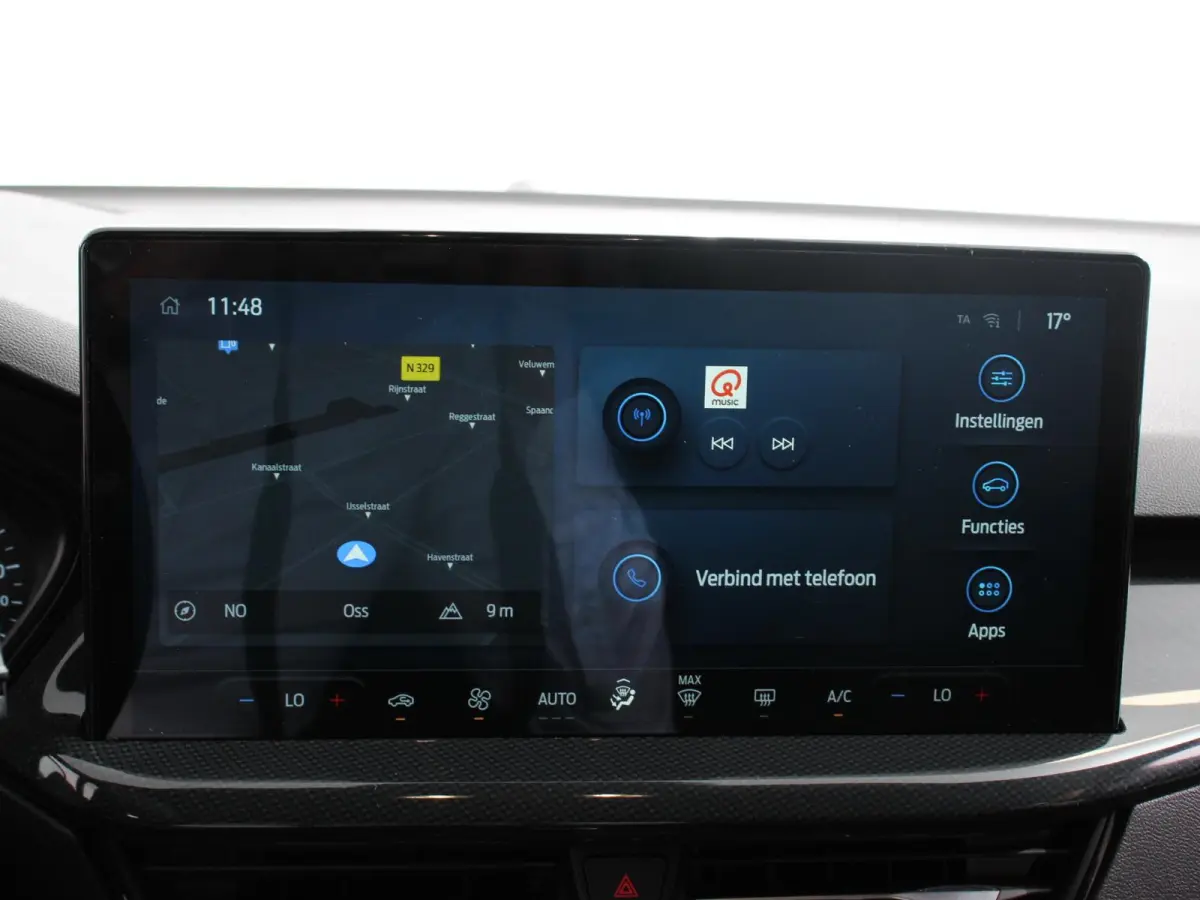 1.0 EcoBoost Hybrid 155pk Automaat ST Line Navigatie Cruise Control Parkeer sensoren Lichtmetalen Velgen Extra Getint Glas