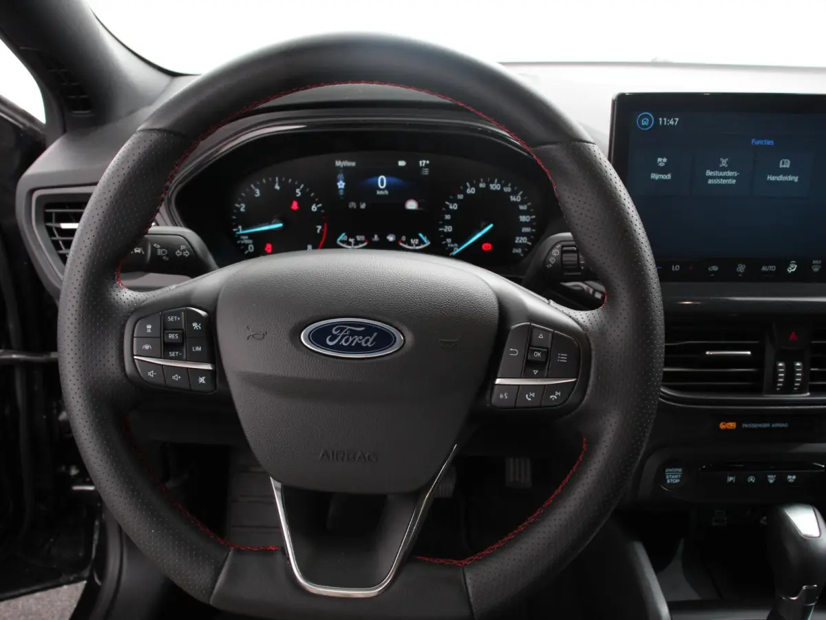 1.0 EcoBoost Hybrid 155pk Automaat ST Line Navigatie Cruise Control Parkeer sensoren Lichtmetalen Velgen Extra Getint Glas