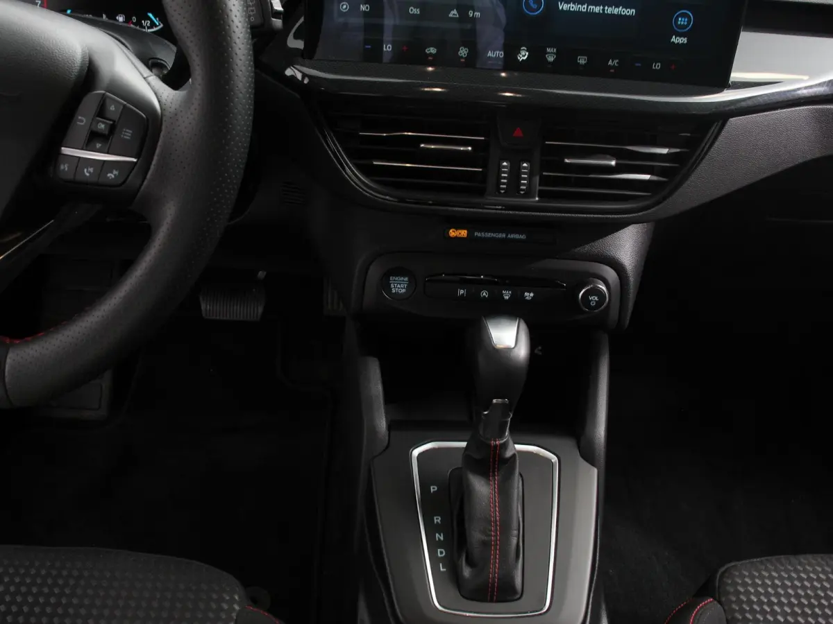 1.0 EcoBoost Hybrid 155pk Automaat ST Line Navigatie Cruise Control Parkeer sensoren Lichtmetalen Velgen Extra Getint Glas