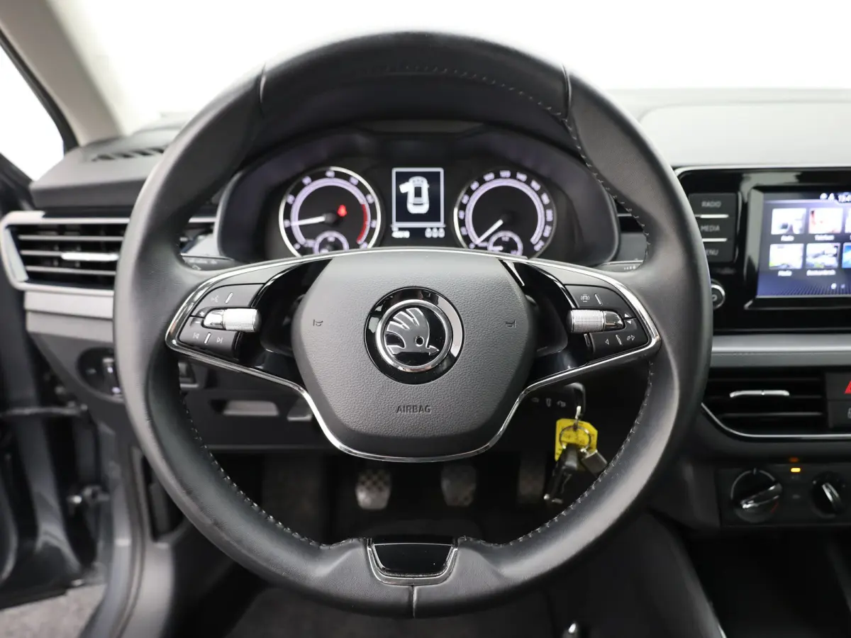 1.0 TSI Ambition | Apple Carplay/ Android Auto | Lane Assist | Cruise Control | Prijs Rijklaar!!