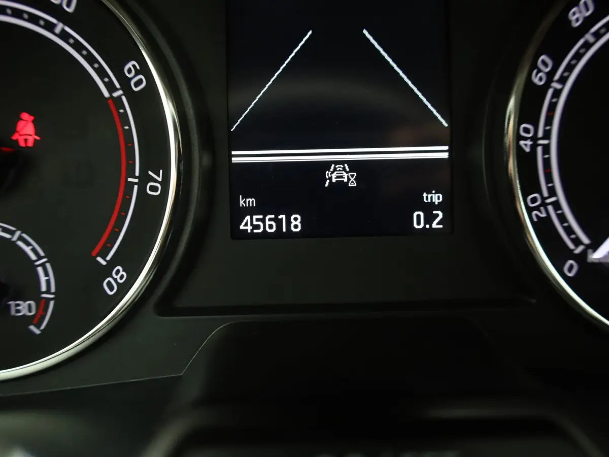 1.0 TSI Ambition | Apple Carplay/ Android Auto | Lane Assist | Cruise Control | Prijs Rijklaar!!