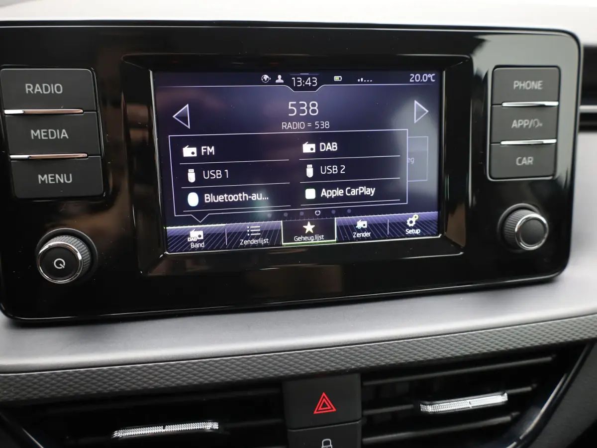 1.0 TSI Ambition | Apple Carplay/ Android Auto | Lane Assist | Cruise Control | Prijs Rijklaar!!