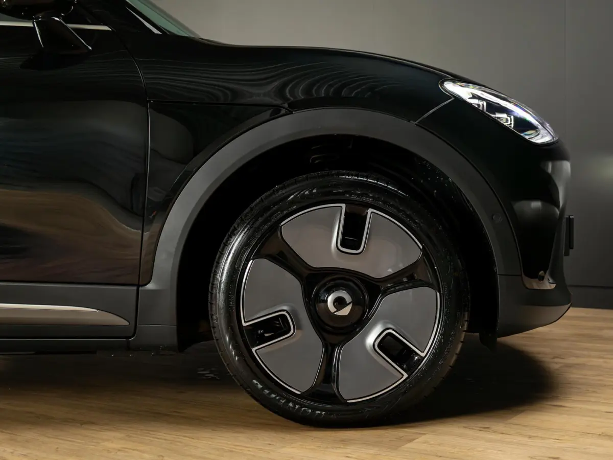 Premium 66 kWh