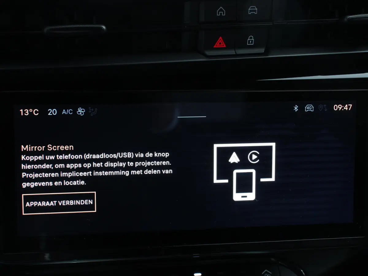 Elettrica Automaat 156PK Adaptieve Cruise Control LMV 18 inch Full Led Matrix Parkeer sensoren Navigatie Apple Carplay / Android auto  Climate Control
