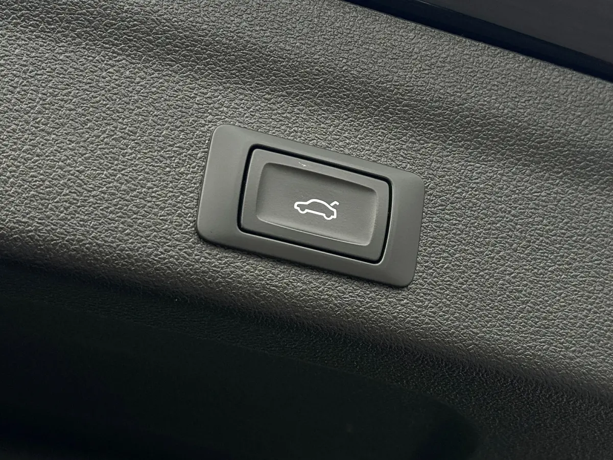 55 TFSI e quattro Competition | Pano | Sfeer | Carplay | Matrix LED | Dealer onderhouden | 360 | ACC | 1e eig.