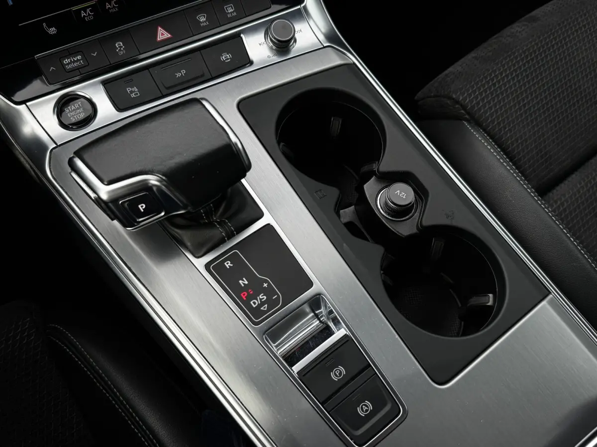 55 TFSI e quattro Competition | Pano | Sfeer | Carplay | Matrix LED | Dealer onderhouden | 360 | ACC | 1e eig.