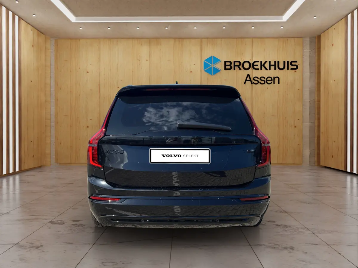 2.0 T8 Plug-in hybrid AWD Ultra Black Ed. Exec. | Bowers & Wilkins | Panoramadak | Luchtvering | Stoel + Stuur Verwarming | 360 Camera |
