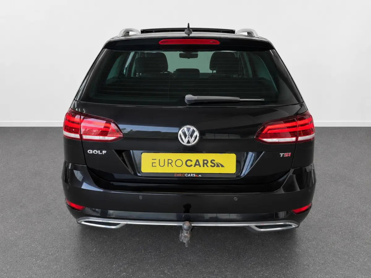 1.5 TSI Highline 150pk Automaat Panoramadak Trekhaak Navigatie Apple Carplay Android Auto Camera Parkeersensoren Adaptive Cruise Control Full Led Stoelverwarming Climate Control Lichtmetalen