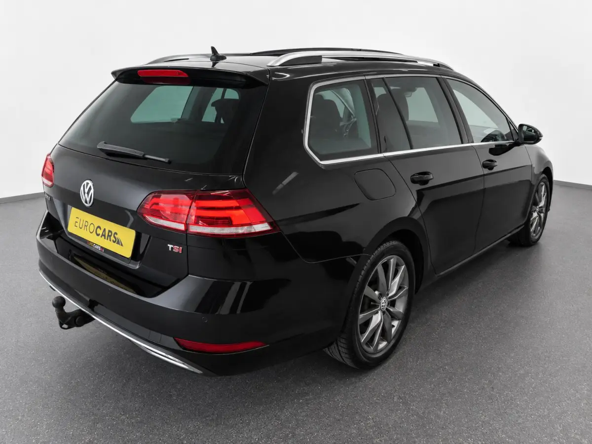 1.5 TSI Highline 150pk Automaat Panoramadak Trekhaak Navigatie Apple Carplay Android Auto Camera Parkeersensoren Adaptive Cruise Control Full Led Stoelverwarming Climate Control Lichtmetalen