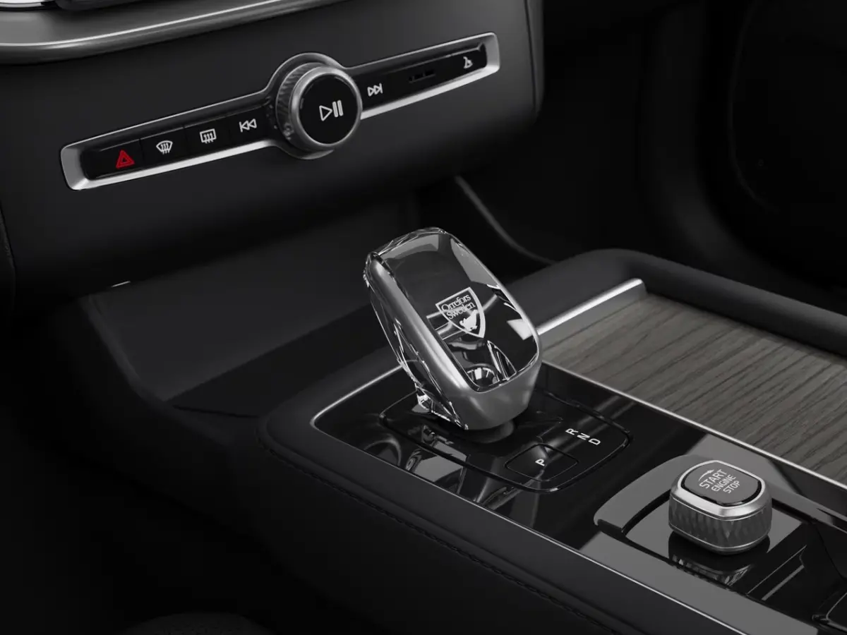 2.0 T8 Plug-in hybrid AWD Ultra Dark Exec. Ed. | Luchtvering | Bowers&Wilkins | Massage/ventilatie | 22" Velgen
