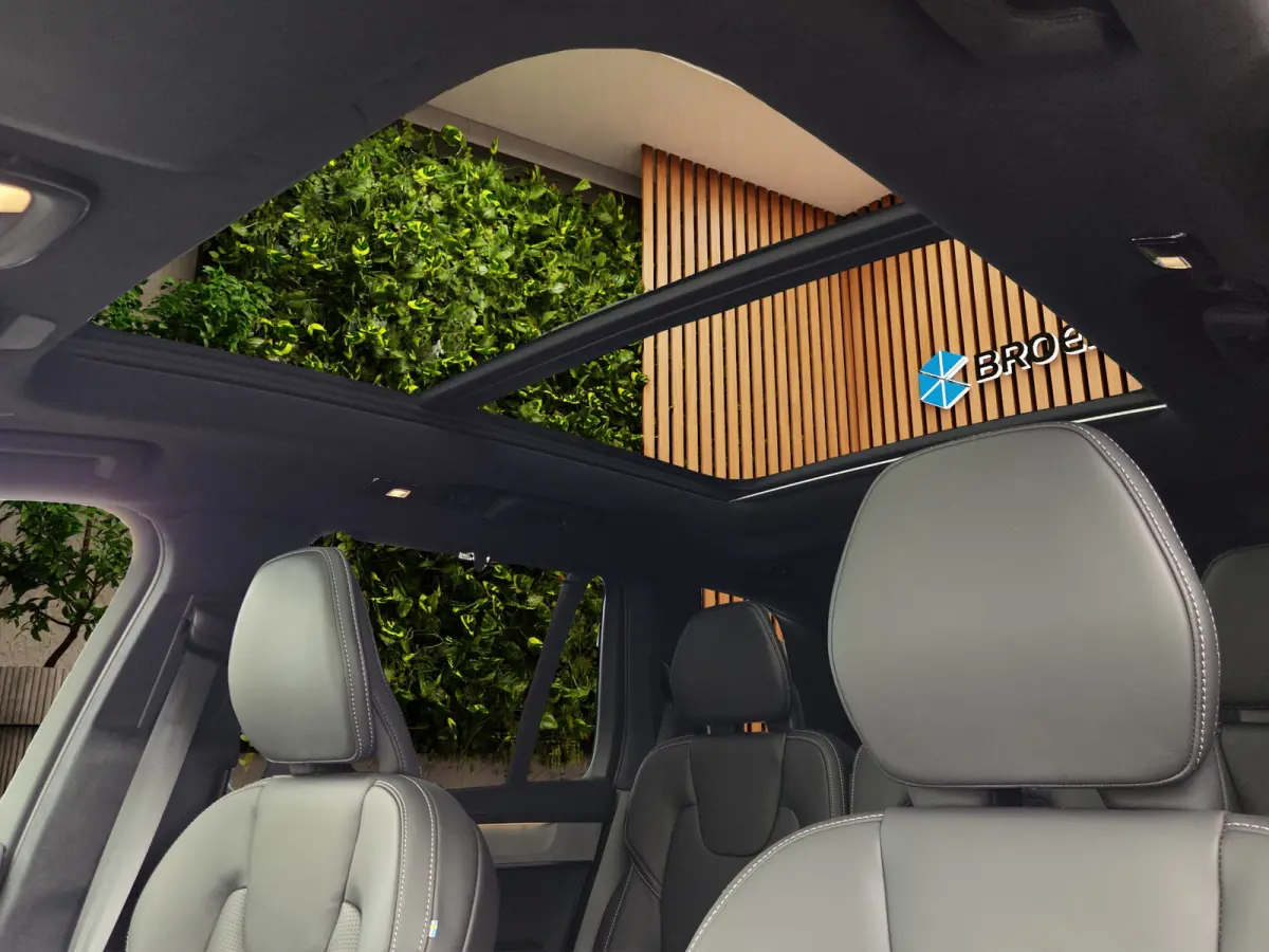2.0 T8 Plug-in hybrid AWD Ultra Dark Exec. Ed. | Luchtvering | Bowers&Wilkins | Massage/ventilatie | 22" Velgen