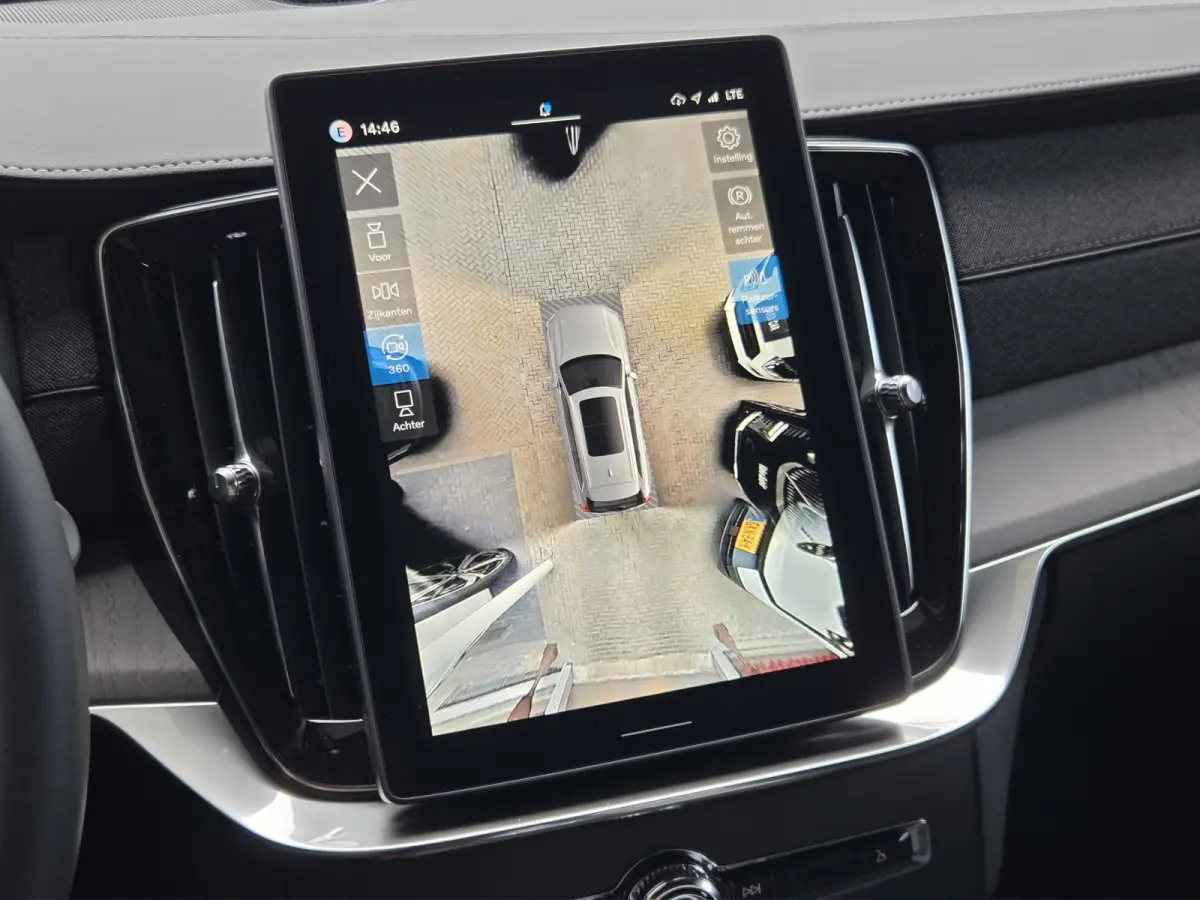 2.0 T8 Plug-in hybrid AWD Ultra Dark Exec. Ed. | Luchtvering | Bowers&Wilkins | Massage/ventilatie | 22" Velgen