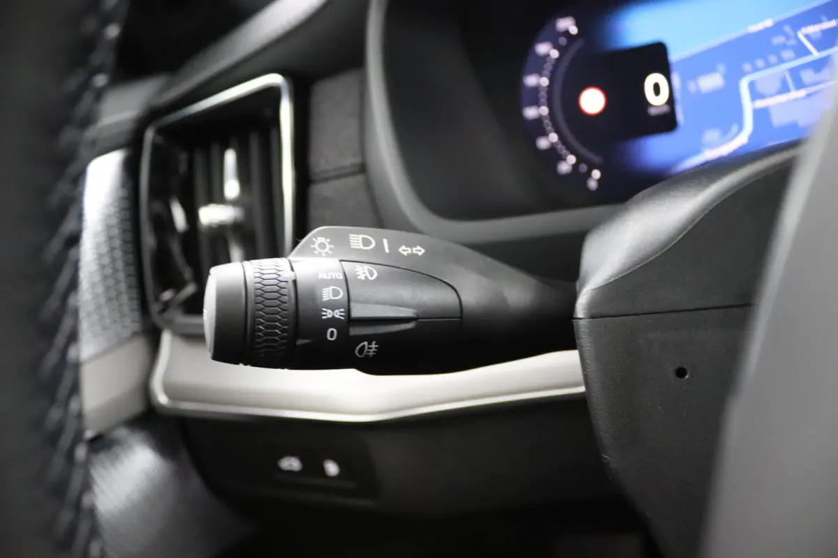 T8 Plug-in hybrid AWD Ultra Black Ed. Executive | 2 stoelen op derde rij | Bowers & Wilkins audiosysteem | Elektrisch glazen panorama-dak
