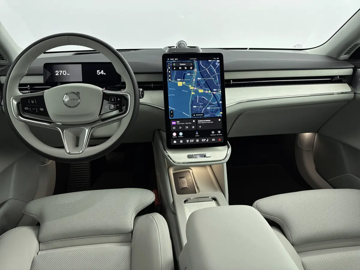 Single Motor Extended Range Ultra 92 kWh | Park Pilot Assist |  Pilot Assist | Bowers & Wilkins audio | 22 inch 5-Y-spaaks Glossy Black Diamond Cut |