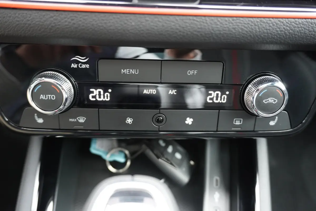 1.0 TSI 115pk DSG Monte Carlo | Winter Premium Pakket & Charging | Trekhaak