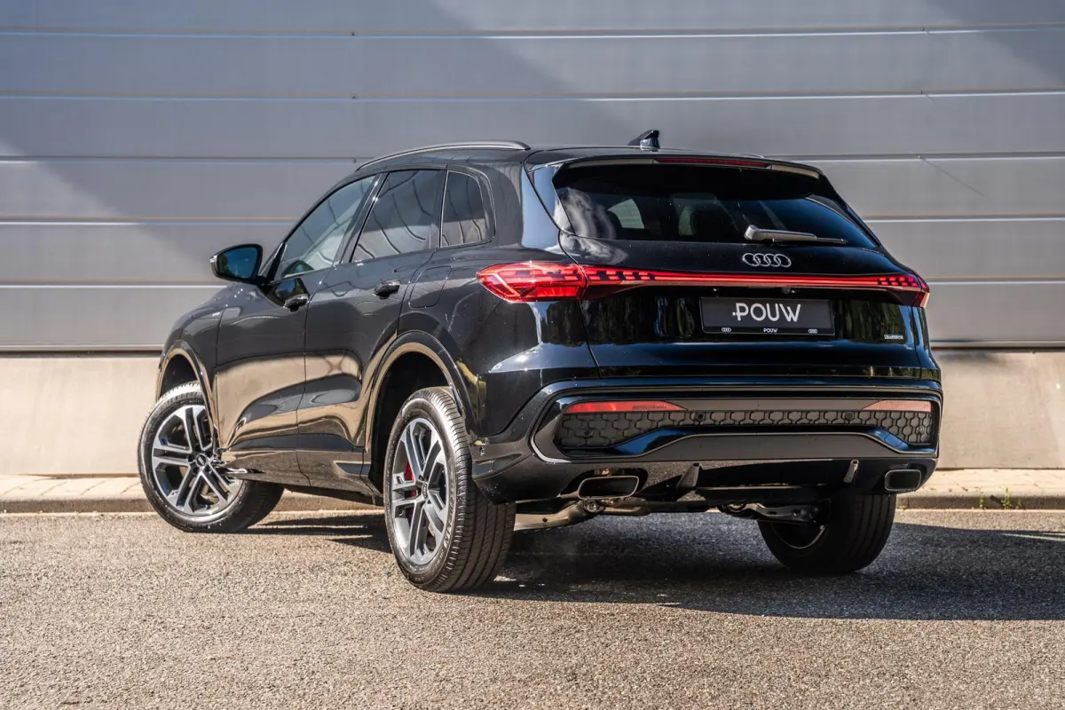 2.0 TFSI e-hybrid quattro S Edition Competition | Multimedia Pack | Panoramadak