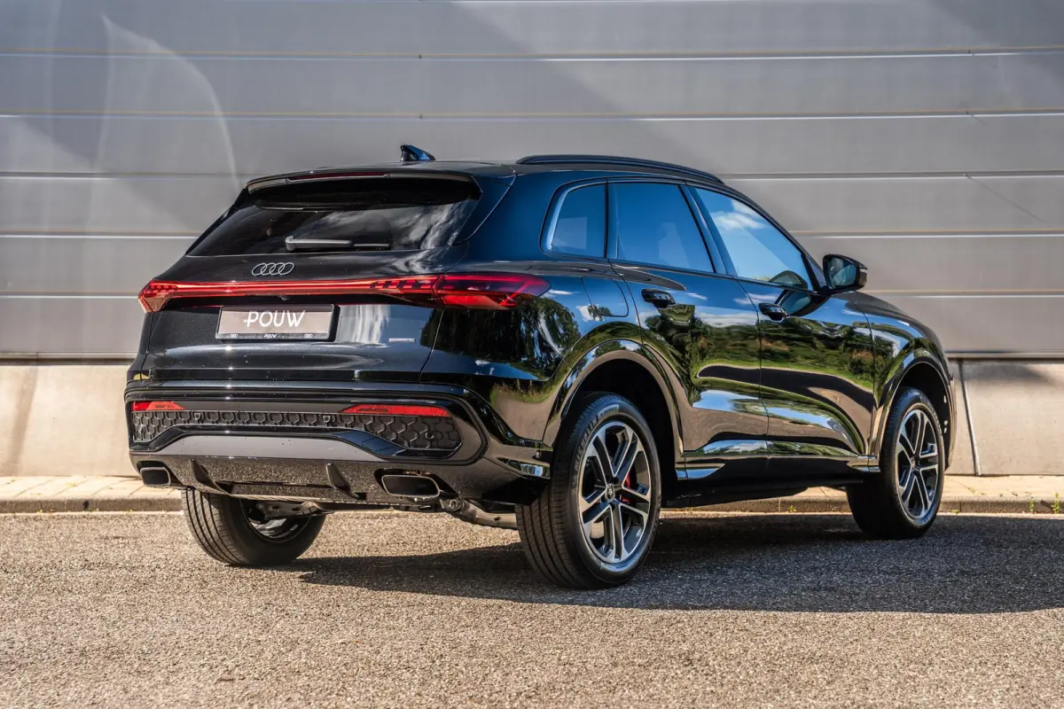 2.0 TFSI e-hybrid quattro S Edition Competition | Multimedia Pack | Panoramadak
