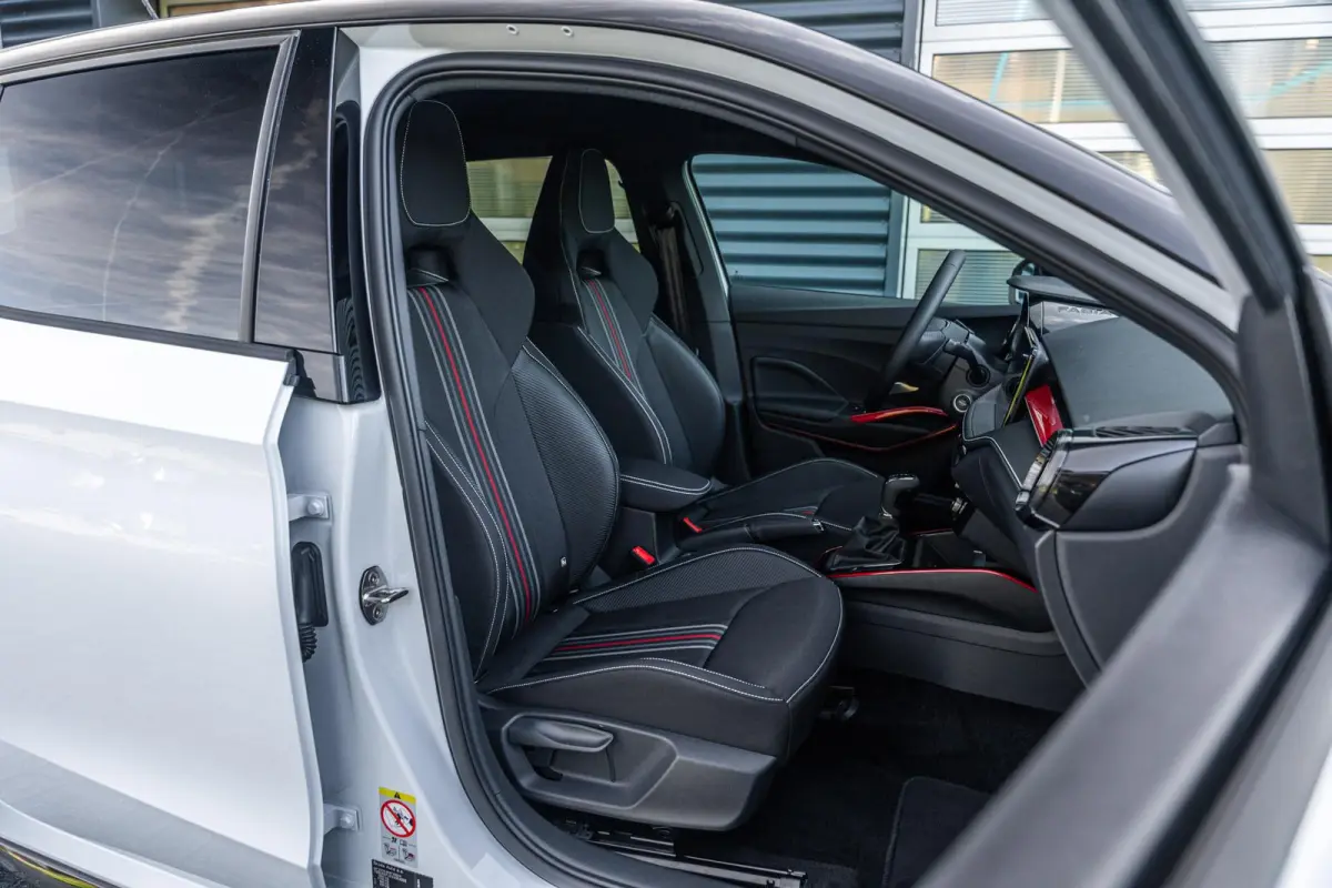 1.0 TSI 115pk DSG Monte Carlo | Stoelverwarming |  17" Velgen