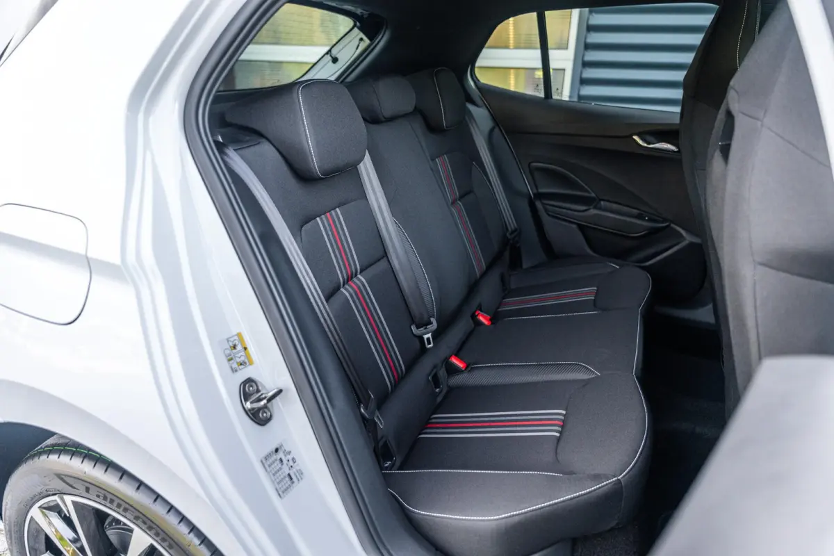 1.0 TSI 115pk DSG Monte Carlo | Stoelverwarming |  17" Velgen