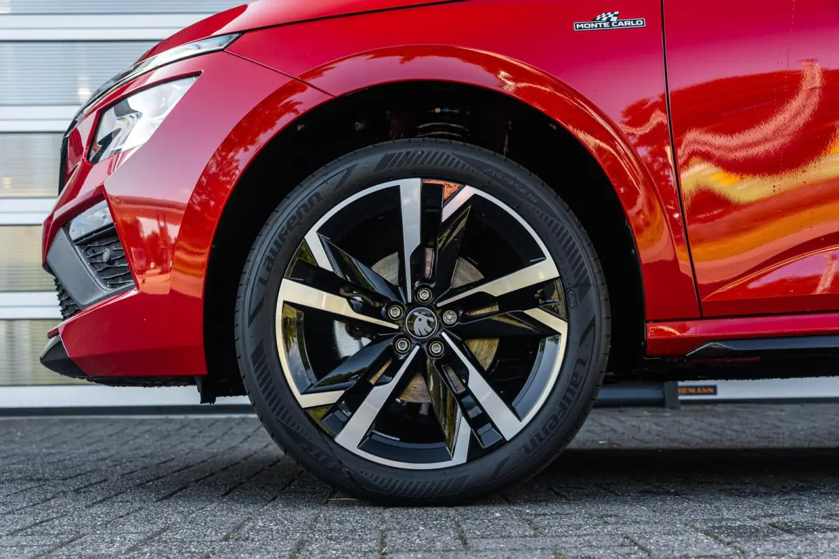 1.0 TSI 115pk DSG Monte Carlo | Winter Pakket Plus | 18" Velgen