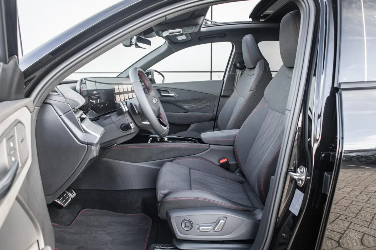 1.5 e-hybrid 272pk S Edition | Panoramadak | 20" Velgen