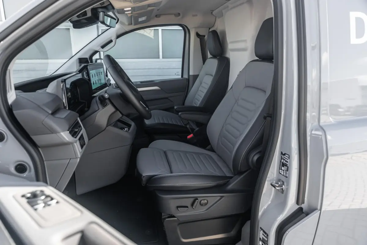 2.5 eHybrid 233pk AUT L2H1 30 Bulli | LMV 19'' | Trekhaak Vast