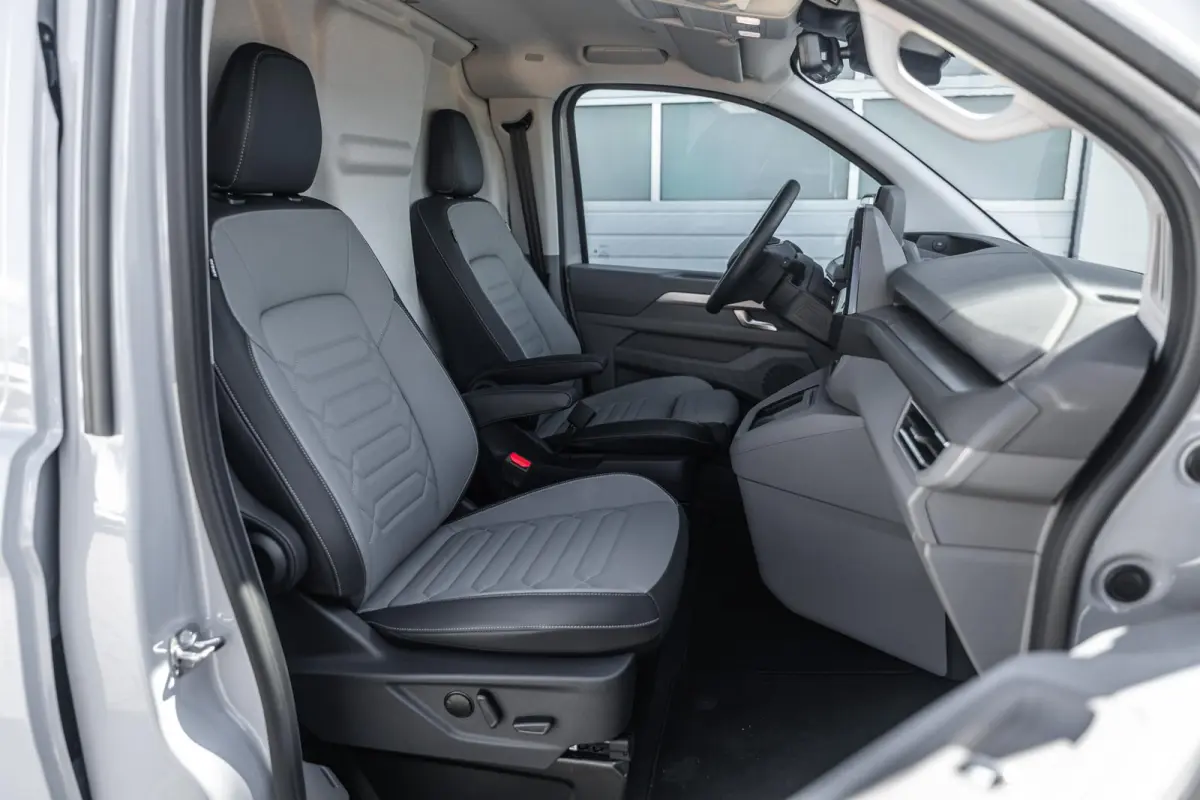 2.5 eHybrid 233pk AUT L2H1 30 Bulli | LMV 19'' | Trekhaak Vast