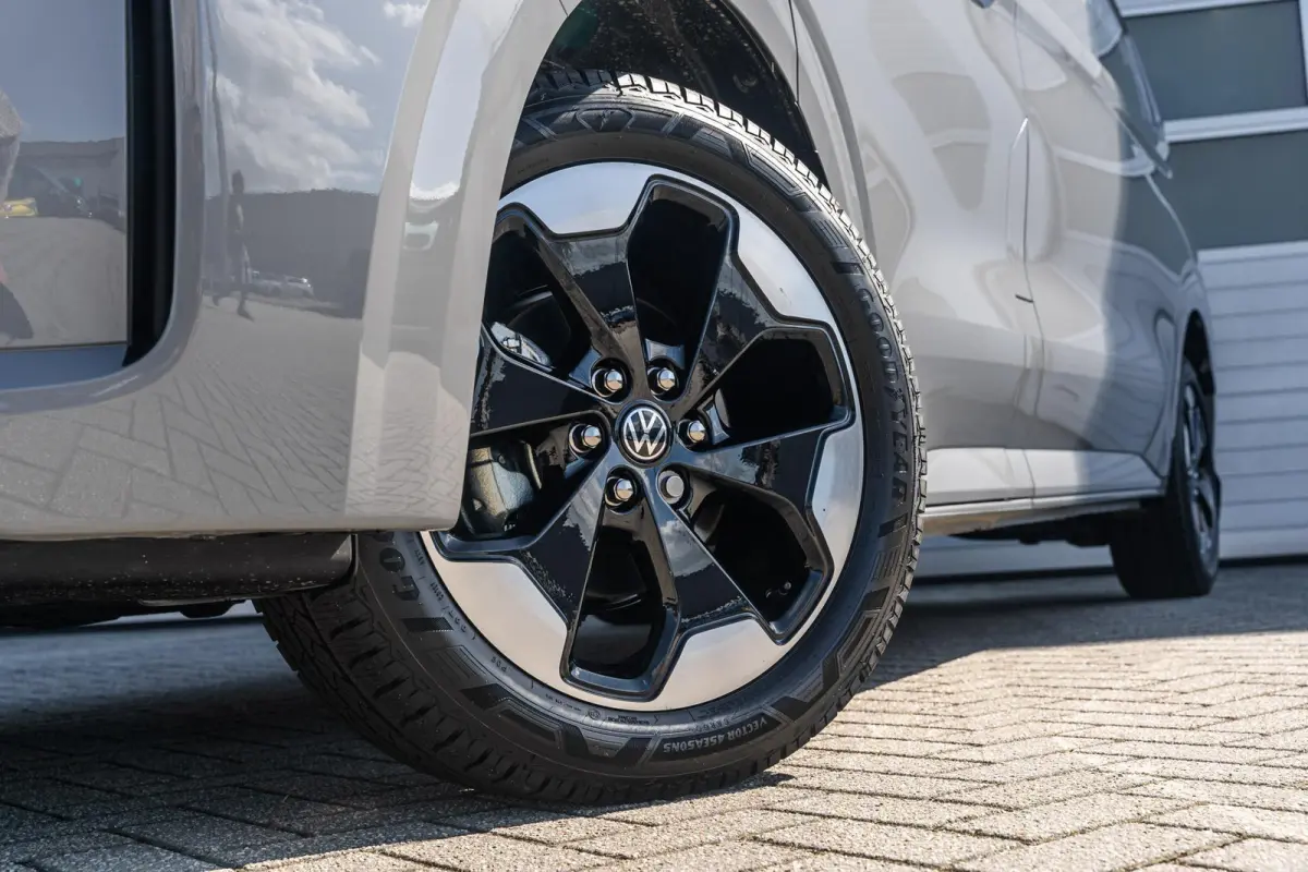 2.5 eHybrid 233pk AUT L2H1 30 Bulli | LMV 19'' | Trekhaak Vast