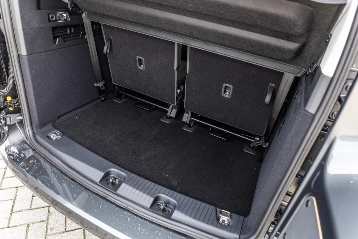 Kombi Maxi 1.5 TSI Hybride 150pk Life | App Connect | Comfort Pakket