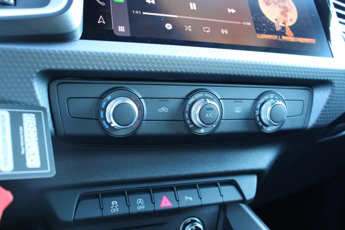25 TFSI 95pk Advanced edition | Parkeersensoren | 17" Velgen | Apple Carplay/Android Auto