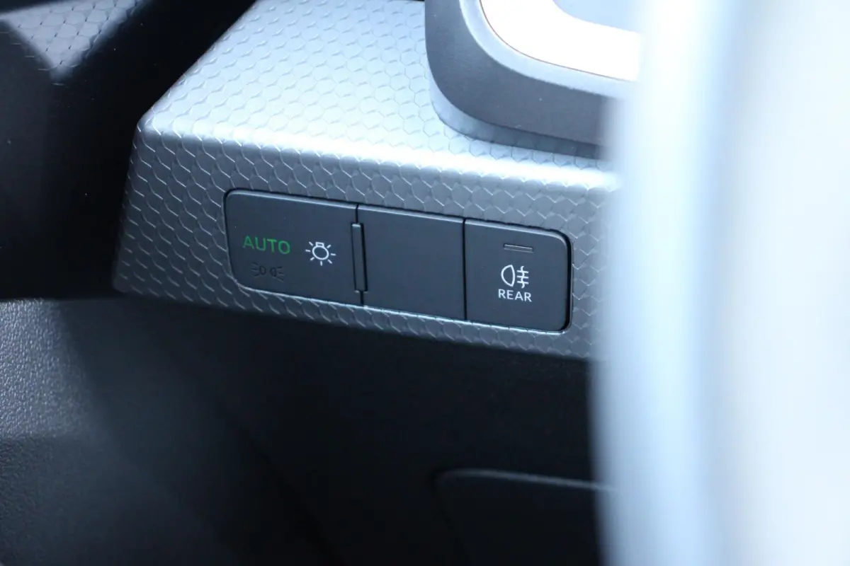 25 TFSI 95pk Advanced edition | Parkeersensoren | 17" Velgen | Apple Carplay/Android Auto