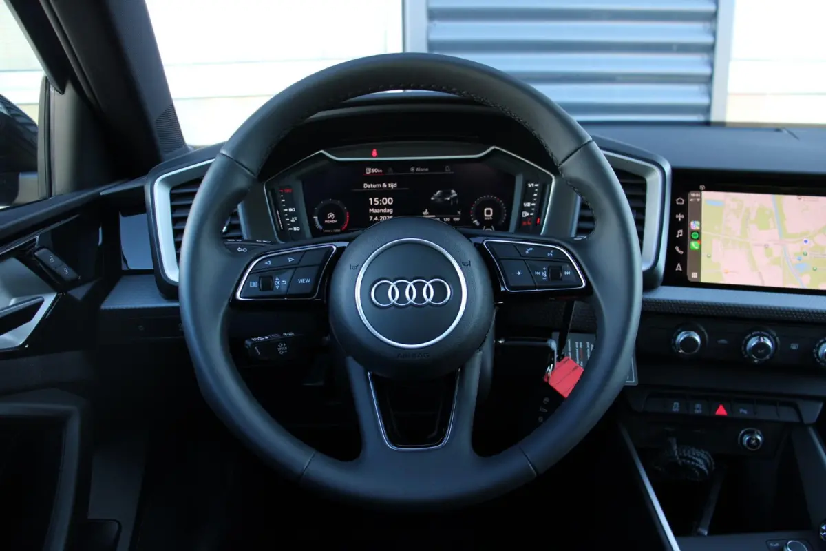 25 TFSI 95pk Advanced edition | Parkeersensoren | 17" Velgen | Apple Carplay/Android Auto