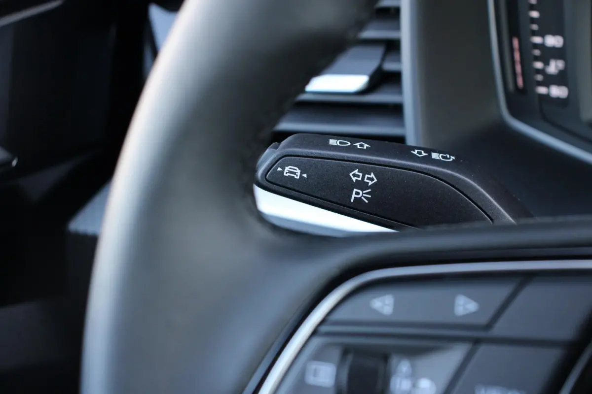 25 TFSI 95pk Advanced edition | Parkeersensoren | 17" Velgen | Apple Carplay/Android Auto