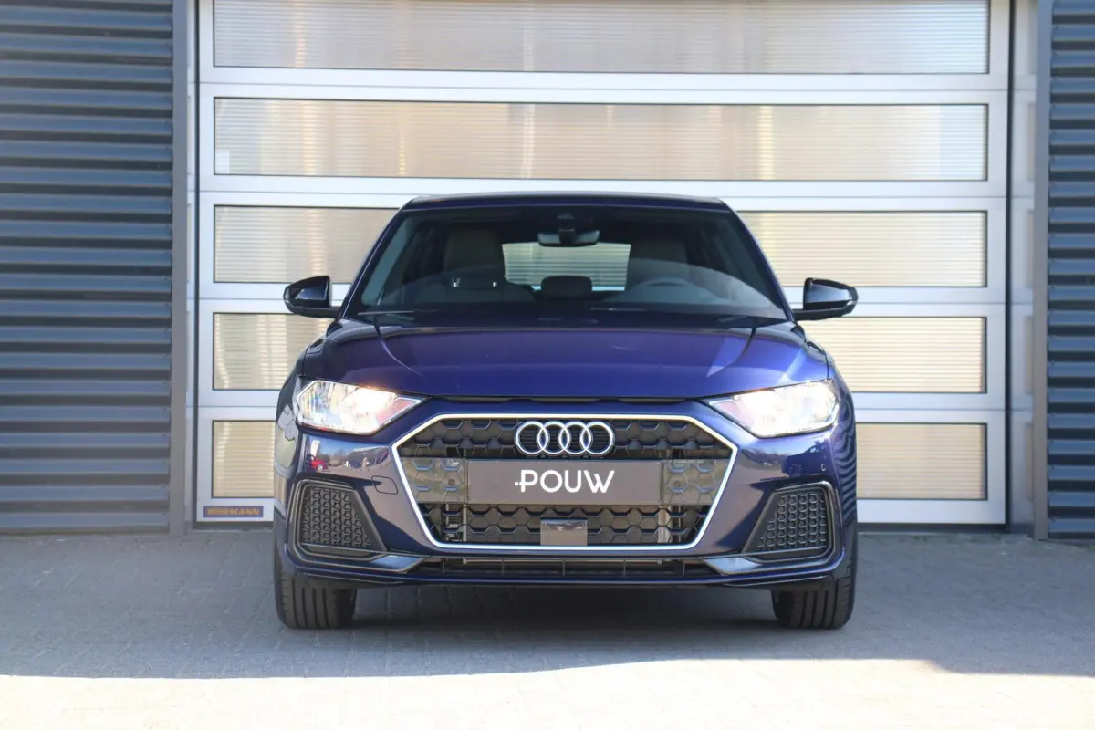 25 TFSI 95pk Advanced edition | Parkeersensoren | 17" Velgen | Apple Carplay/Android Auto