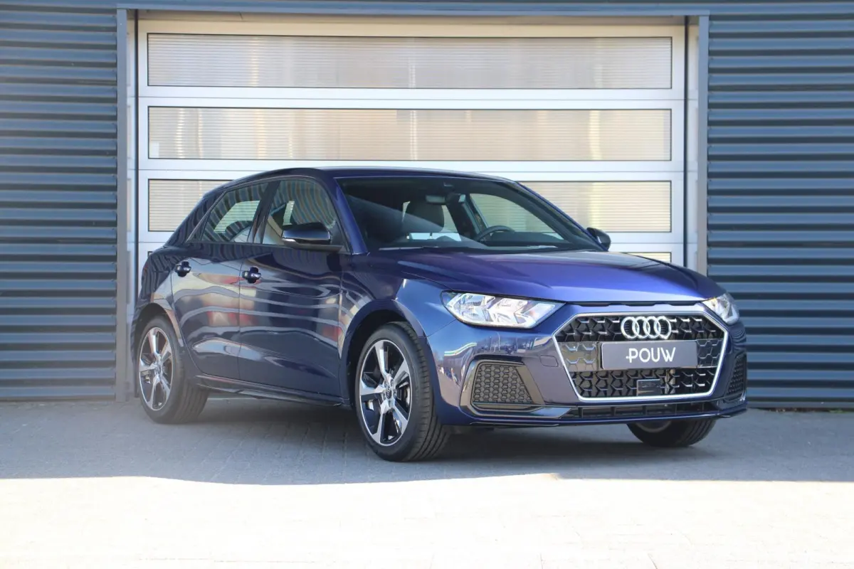25 TFSI 95pk Advanced edition | Parkeersensoren | 17" Velgen | Apple Carplay/Android Auto