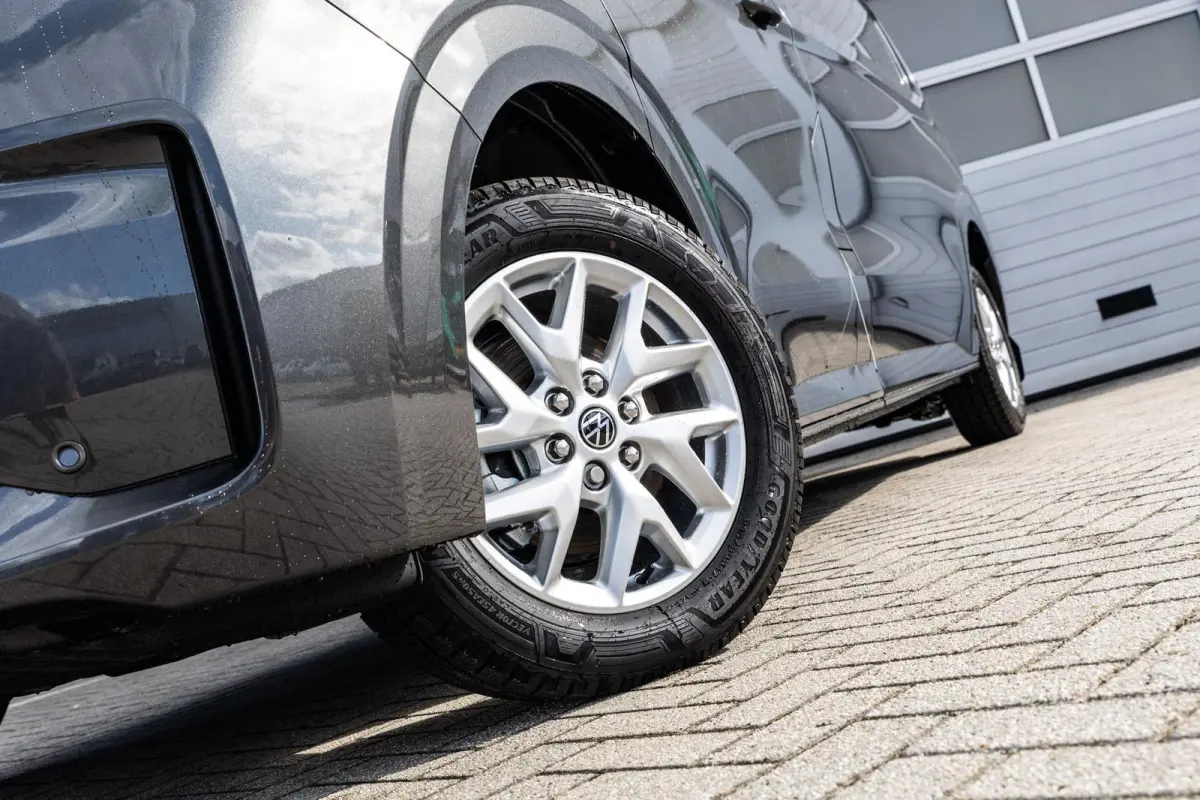 2.5 eHybrid 233pk AUT L2H1 30 Bulli | LMV 17'' | Trekhaak |