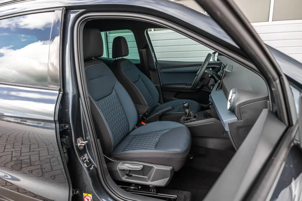 1.0 EcoTSI 95pk Style Business Connect | Achteruitrijcamera | Cruise Control